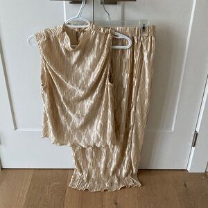 Chic EMERY ROSE Gold Lame-Look Crinkle Pencil Skirt & Top Set